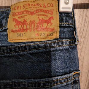 Levi's 541 32x32